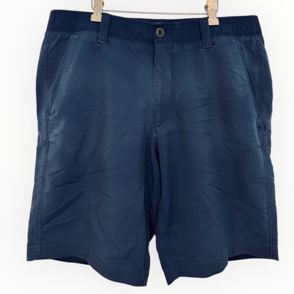 Under Armour Men's Navy Blue HeatGear Flat Front Shorts Size 34